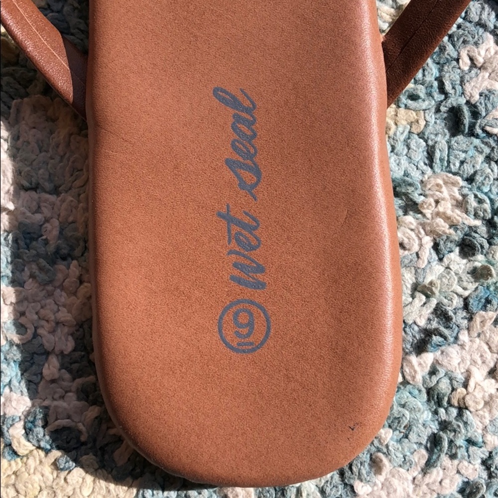 NEW Sandals - Picture 3 of 3